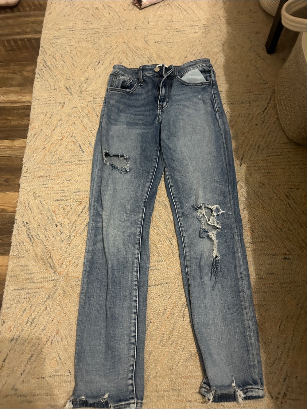 Women’s Light Wash Distressed Boyfriend Jeans